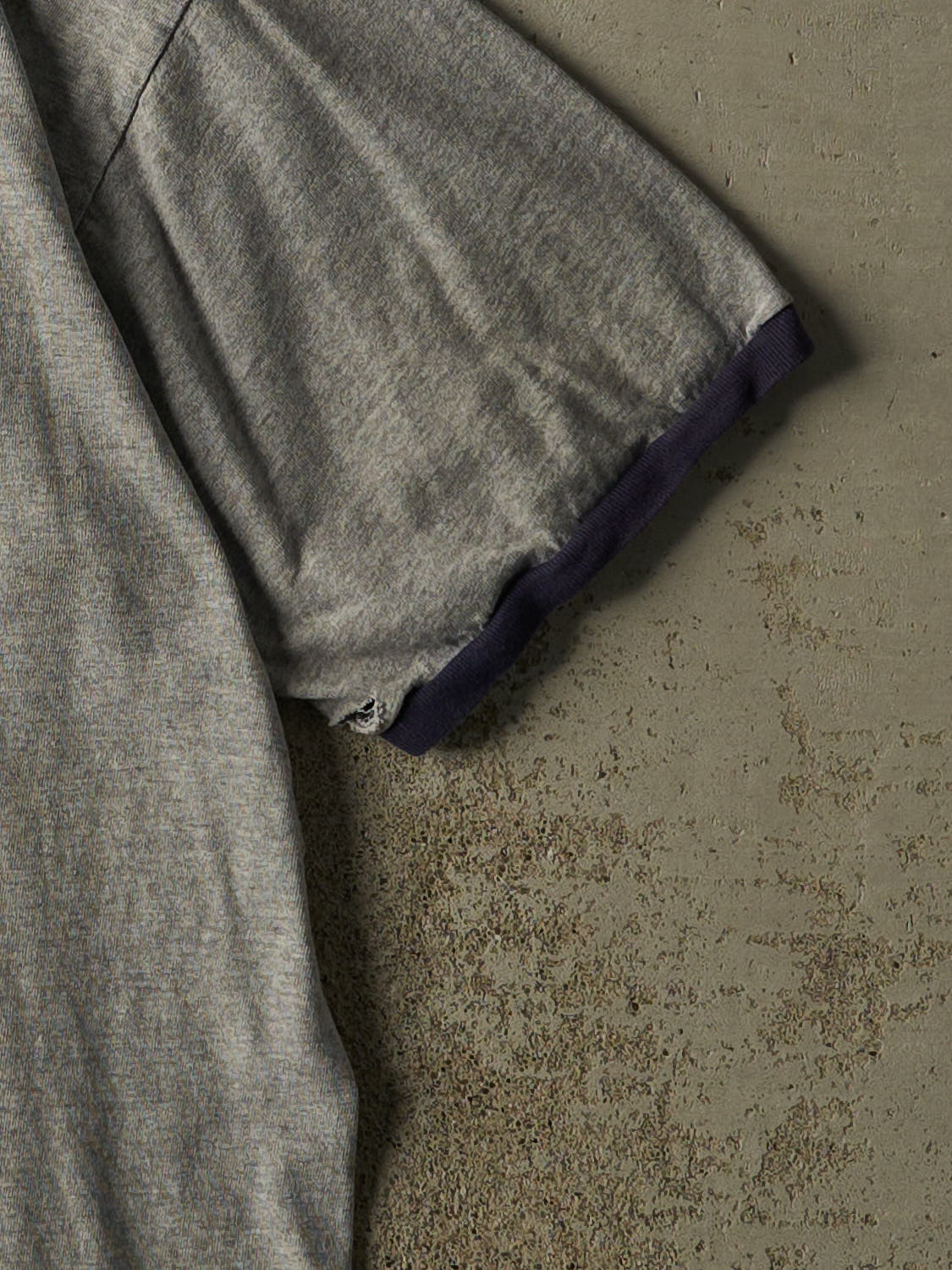 Vintage Y2K Grey Philadelphia Ringer Tee (L/XL)