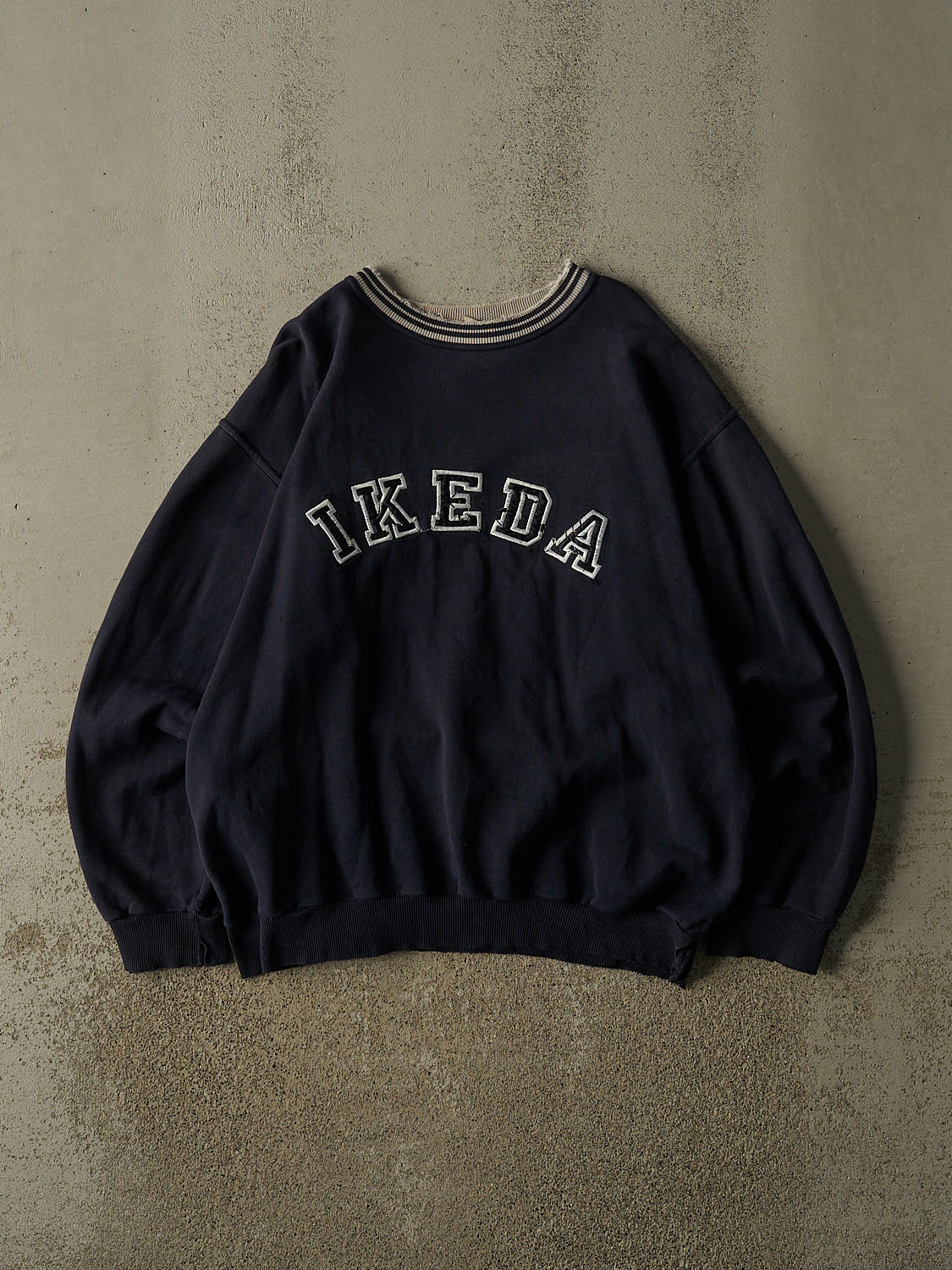 Vintage 90s Navy Blue Ikeda Crewneck (L/XL)