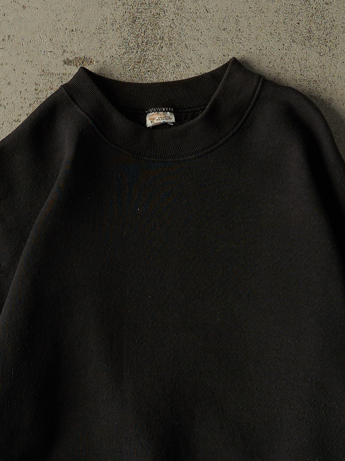 Vintage 90s Faded Black Blank Crewneck (L/XL)