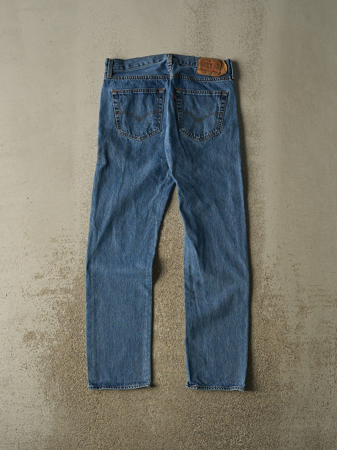 Vintage Y2K Mid Wash Levi's 501 Jeans (32x31)