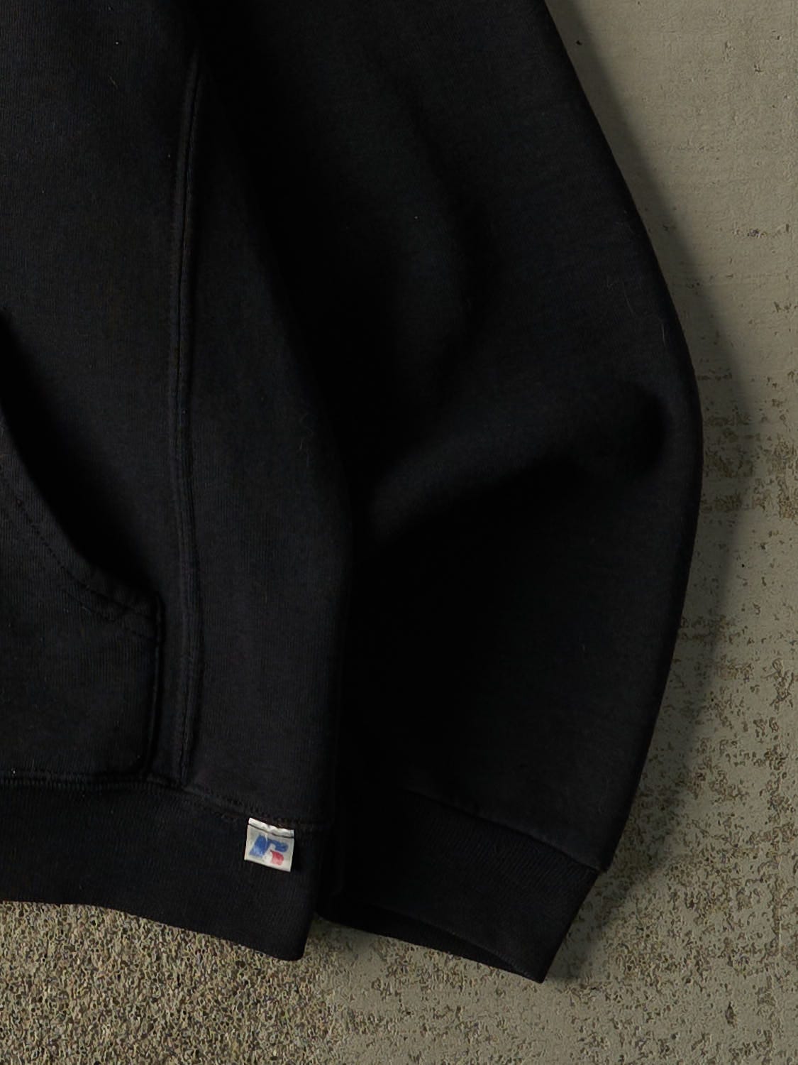 Vintage Y2K Black Russell Athletic OBXVI Hoodie (M)