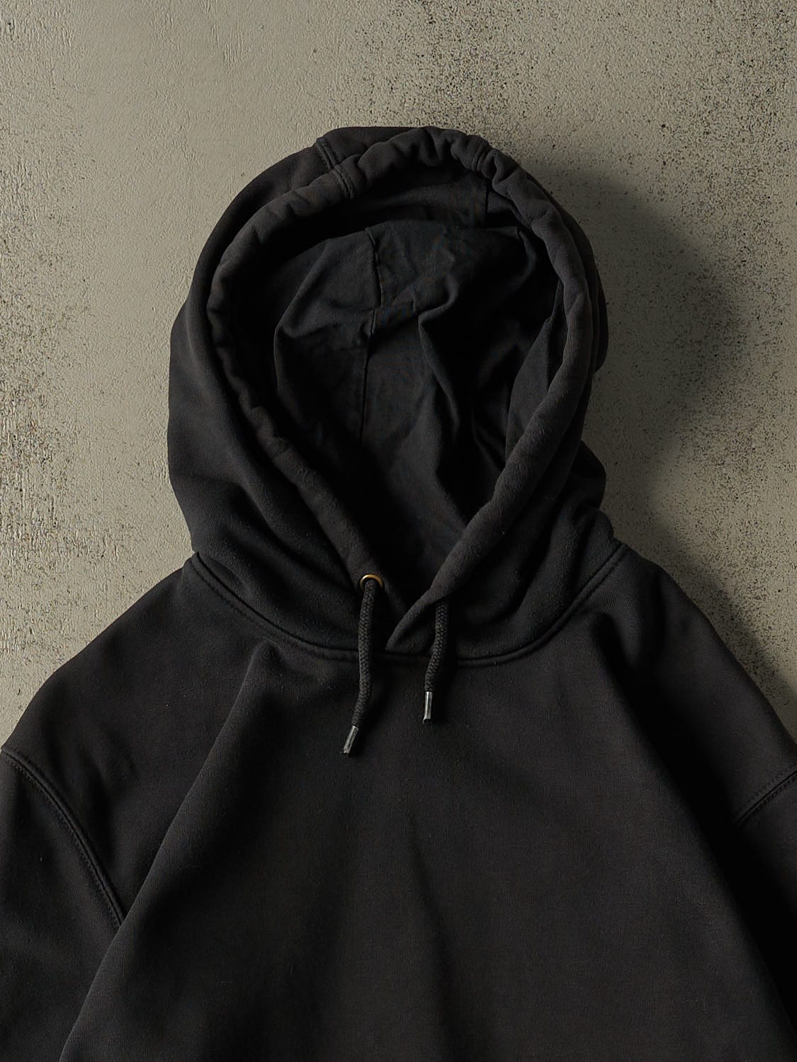 Vintage Y2K Faded Black Carhartt  Rain Defender  Hoodie (XL/XXL)