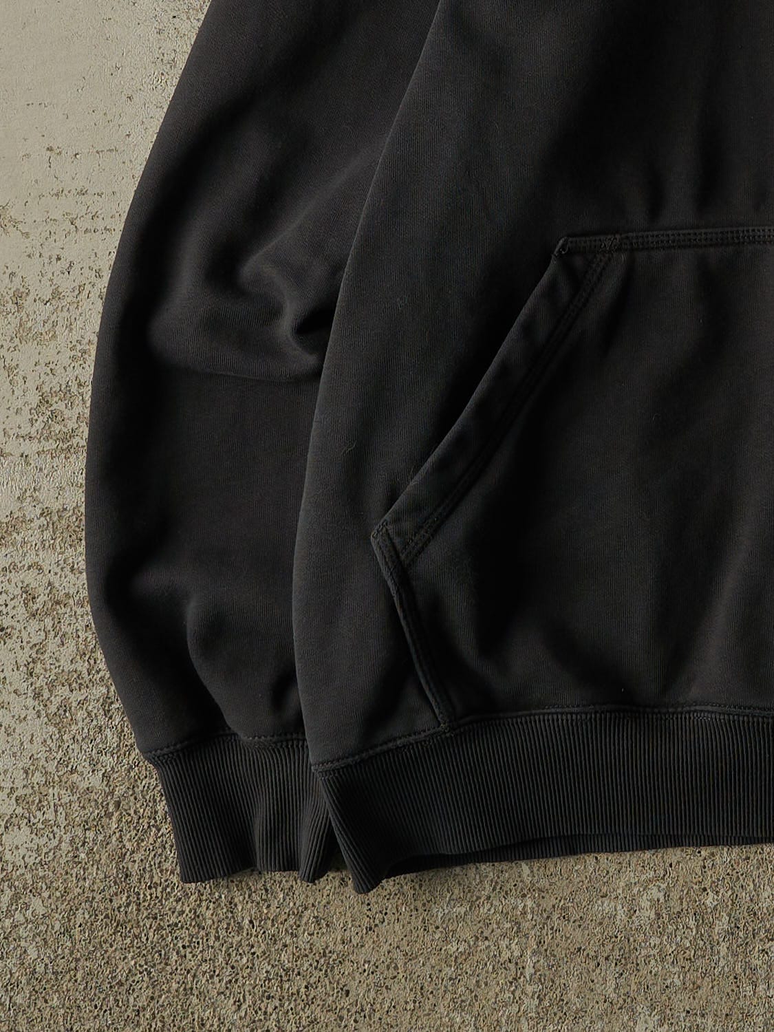 Vintage Y2K Faded Black Carhartt  Rain Defender  Hoodie (XL/XXL)