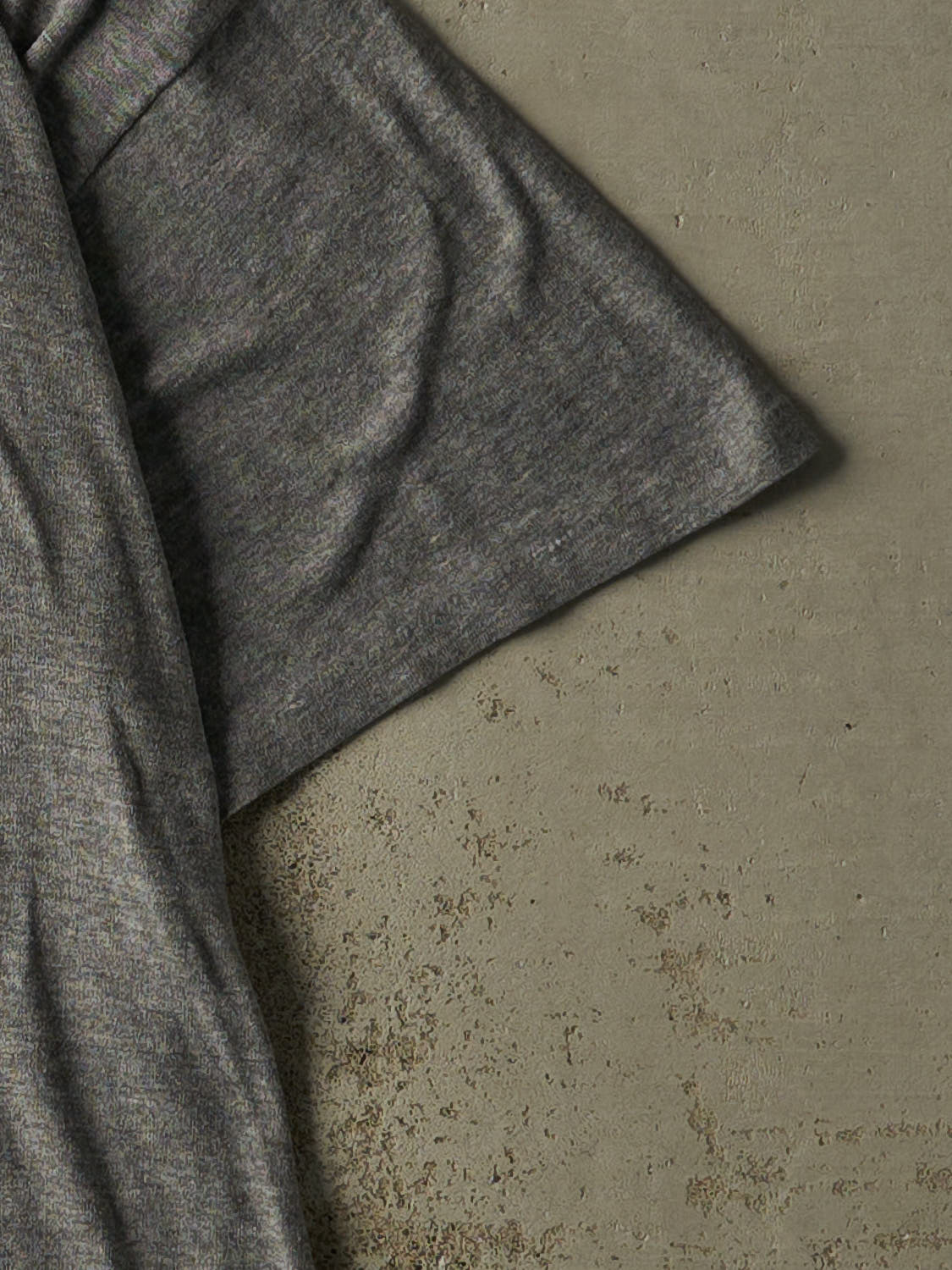 Vintage 90s Grey Russell Athletic Huskies Hockey Tee (XL/XXL)