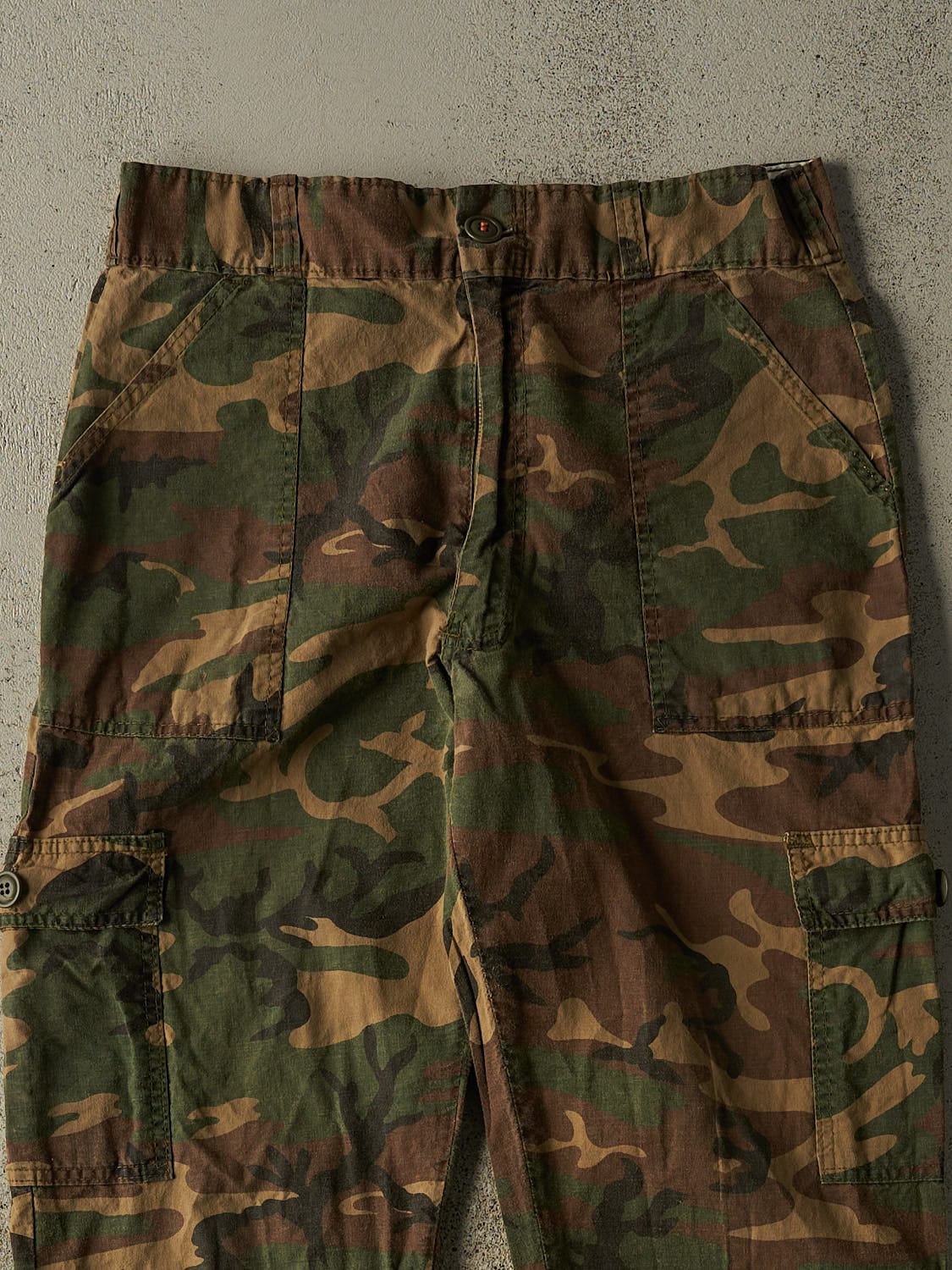Vintage 90s Camo Cargo Pants (32x30)