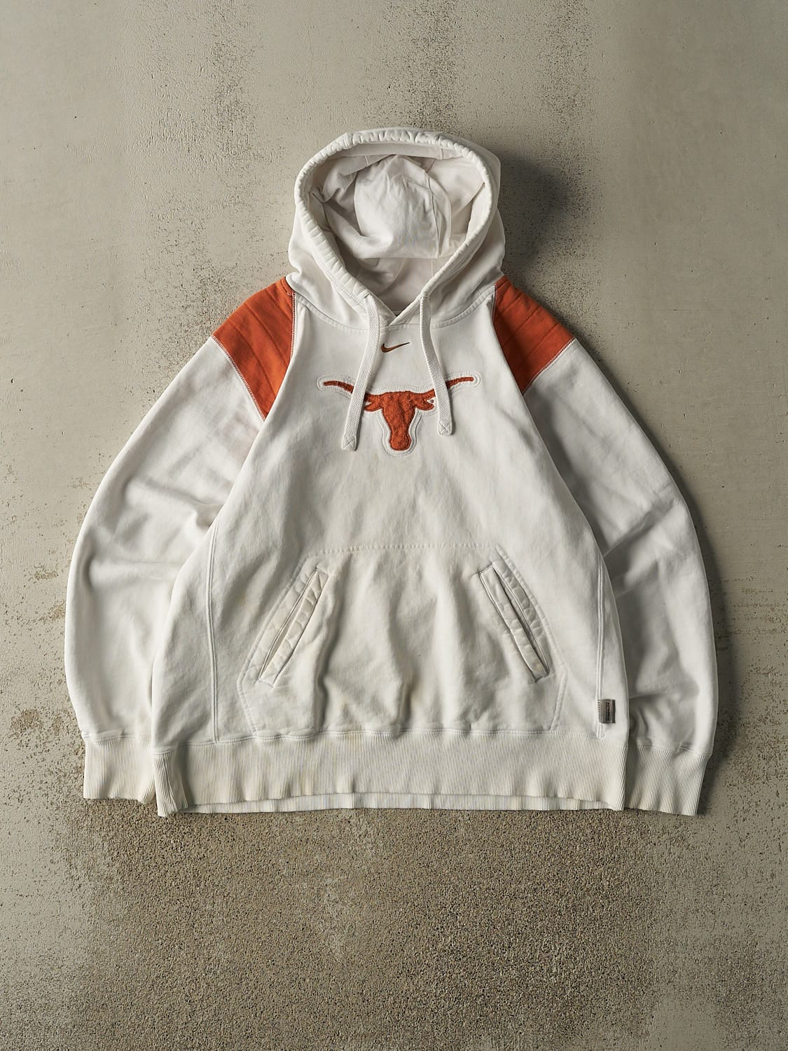 Vintage Y2K White Nike Texas Longhorns Embroidered Hoodie (L)