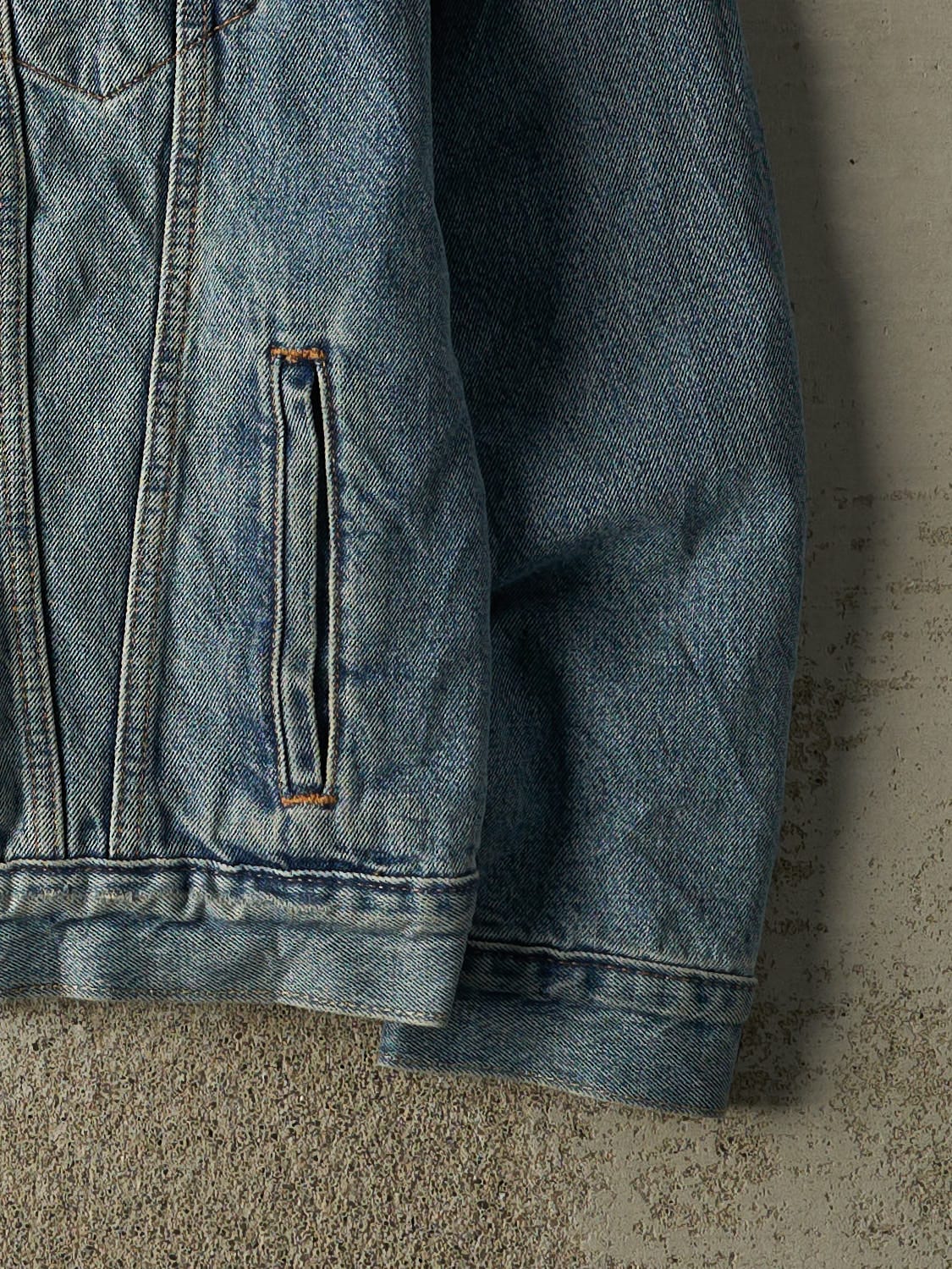 Vintage Y2K Light Wash Levi's Sherpa Lined Denim Jacket (M/L)