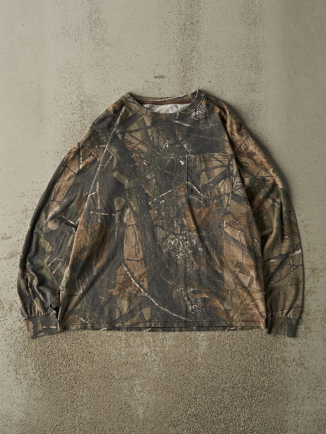 Vintage 90s Camo Realtree Pocket Long Sleeve (M)
