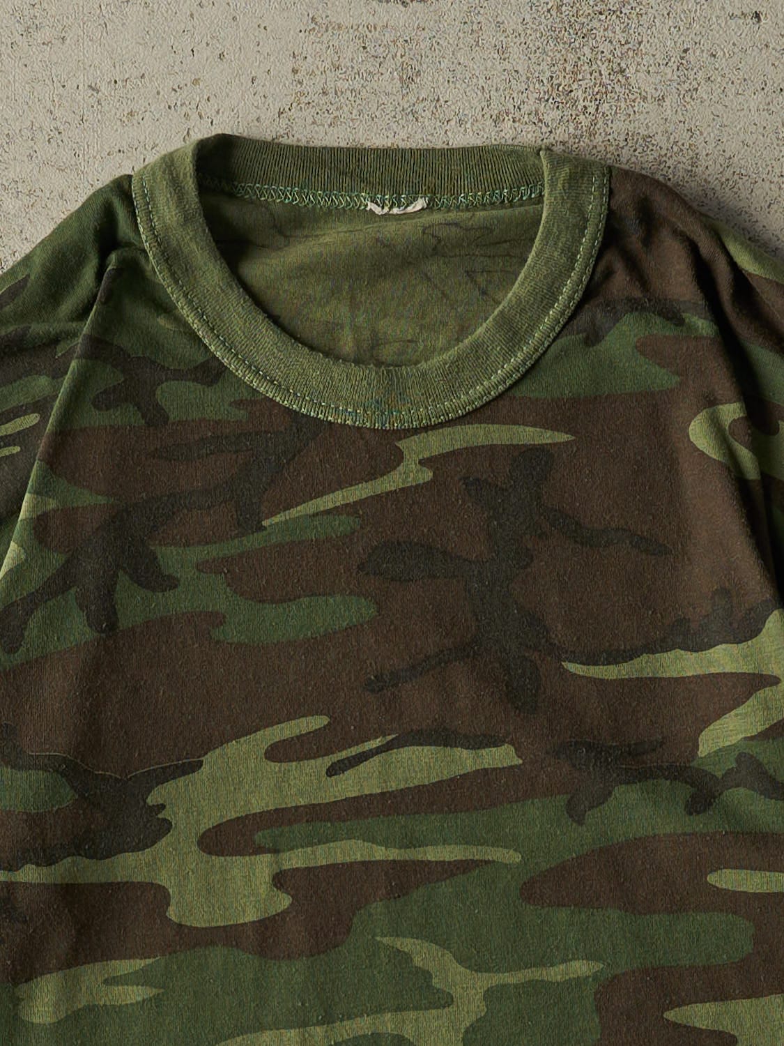 Vintage 90s Camo Blank Tee (M/L)