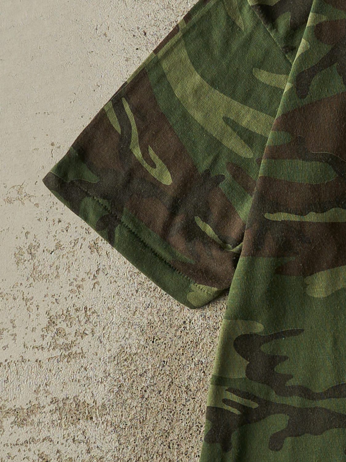 Vintage 90s Camo Blank Tee (M/L)