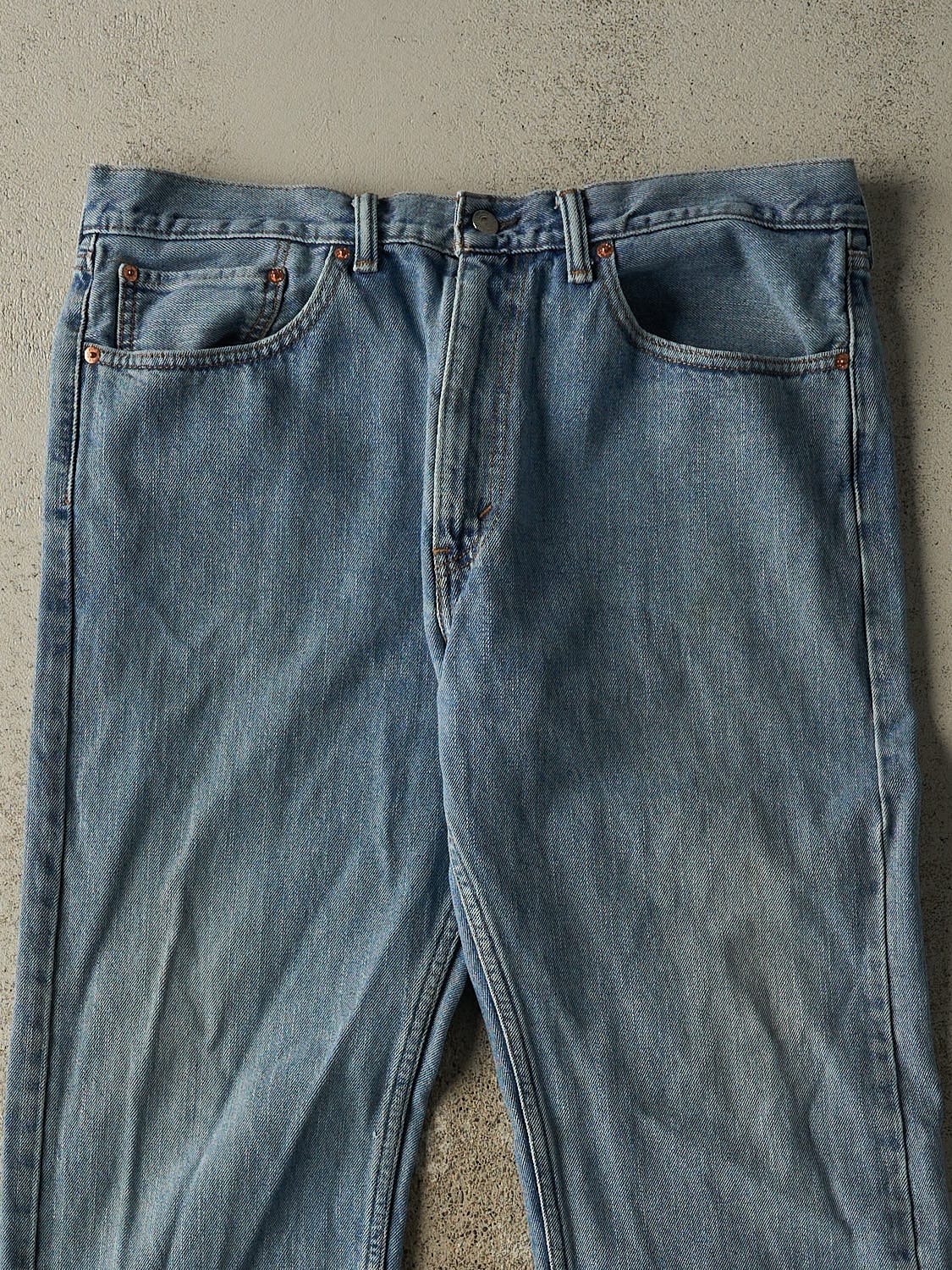 Vintage Y2K Mid Wash Levi's 505 Jeans (36x31)