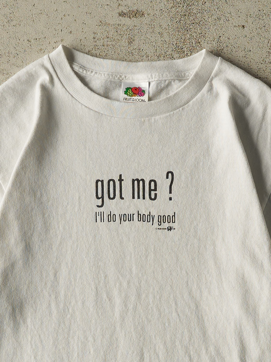 Vintage Y2K White "Got Me?" Tee (M)