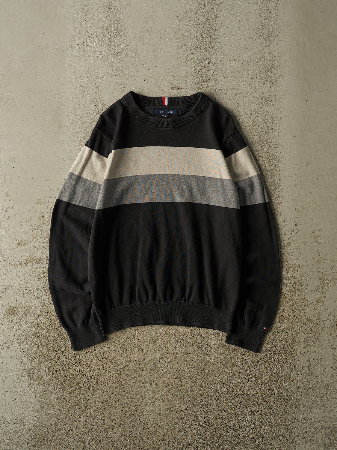 Vintage Y2K Black Tommy Hilfiger Knit Sweater (S/M)