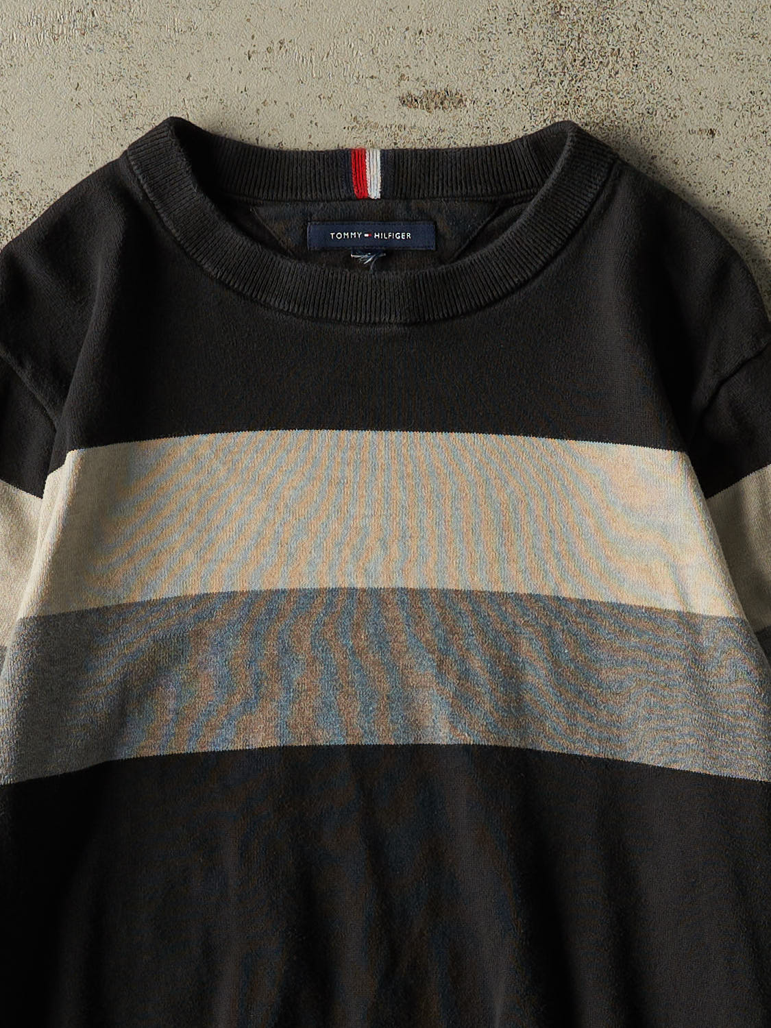 Vintage Y2K Black Tommy Hilfiger Knit Sweater (S/M)