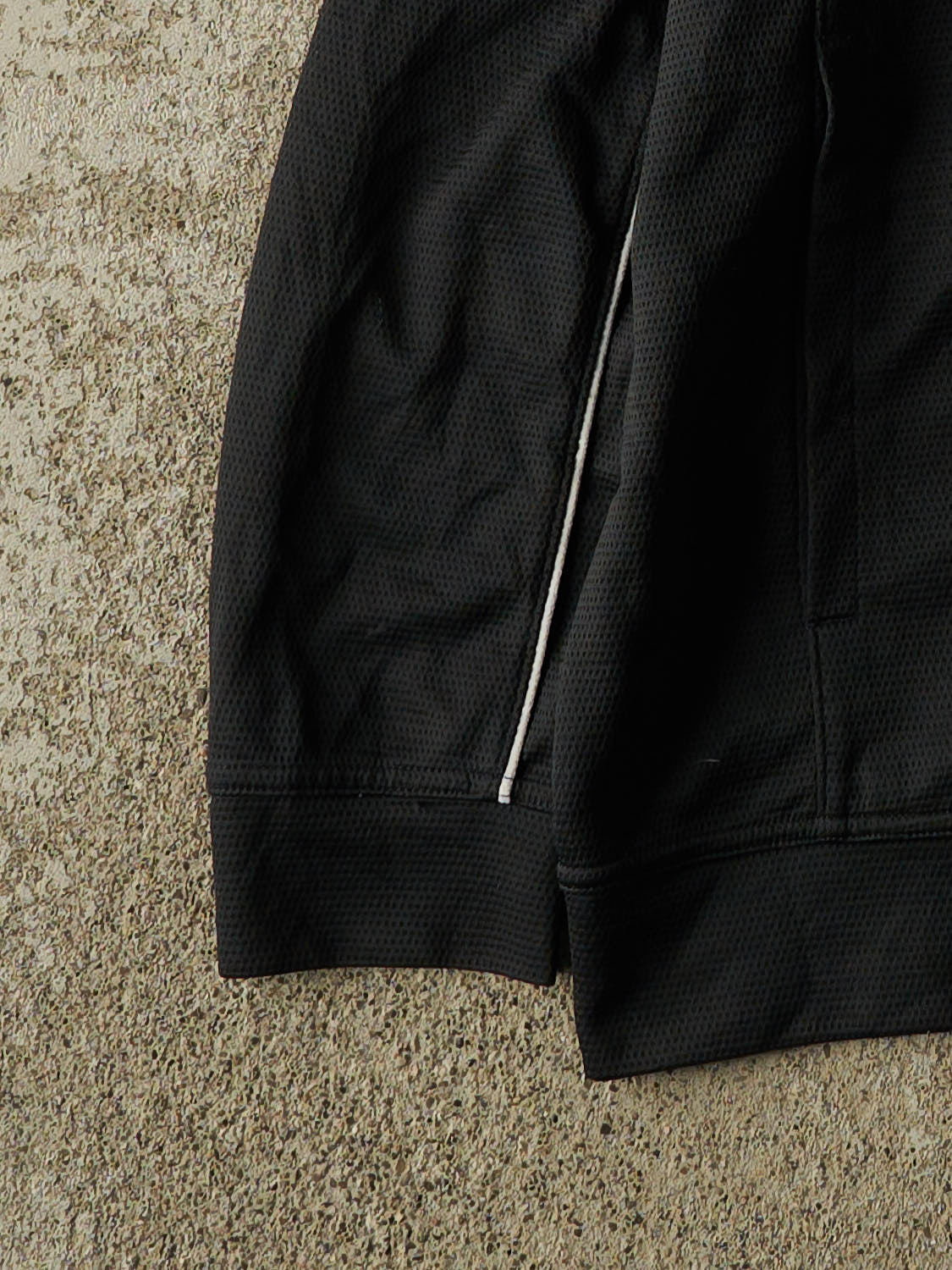 Vintage Y2K Black Nike Nichols Basketball Track Sweater (L)