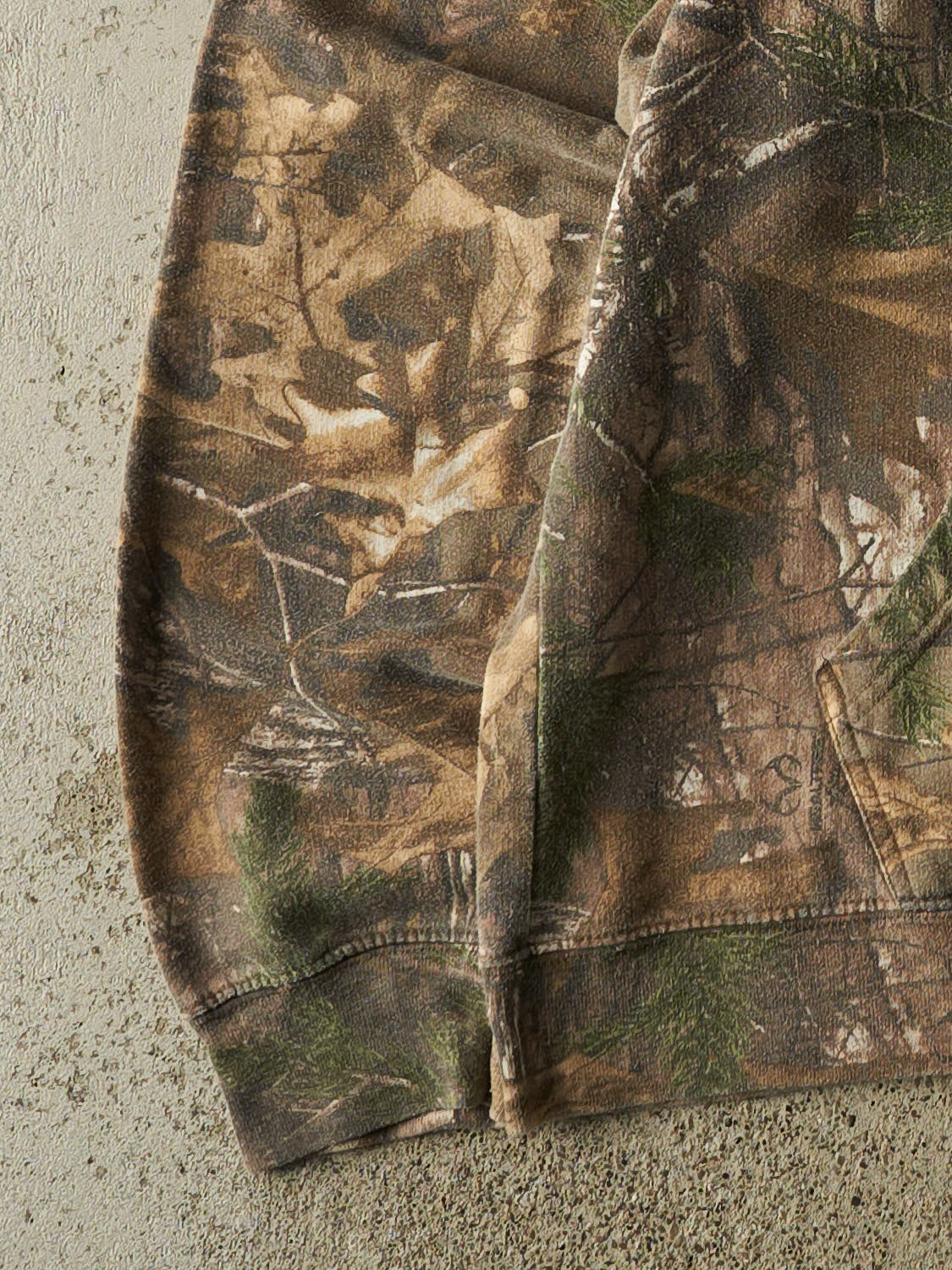 Vintage Y2K Camo Realtree Logo Hoodie (L)