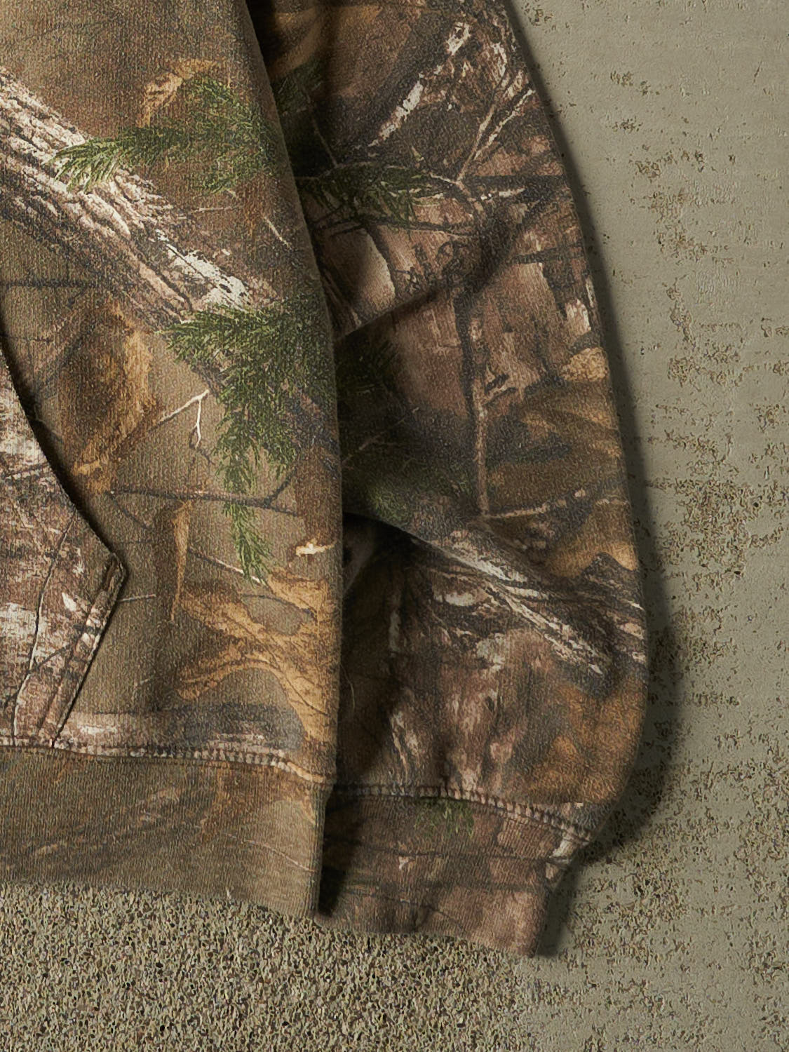 Vintage Y2K Camo Realtree Logo Hoodie (L)