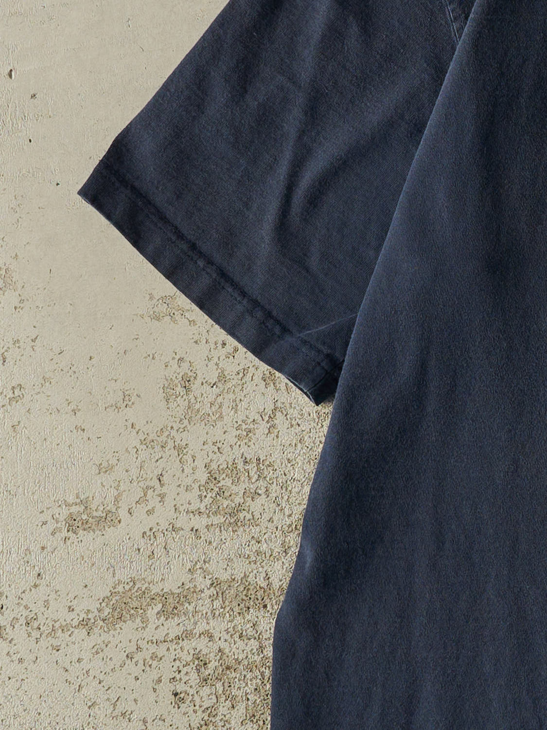 Vintage Y2K Navy Blue Carhartt Quarter Button Tee (M/L)