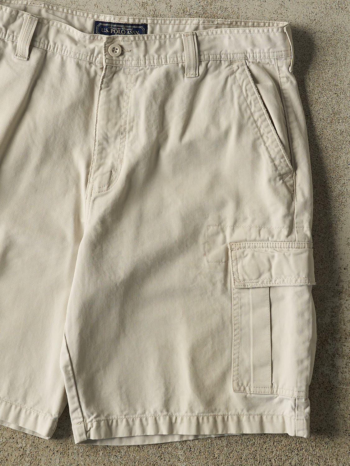 Vintage 90s Beige US Polo Assn Cargo Shorts (38x10.5)
