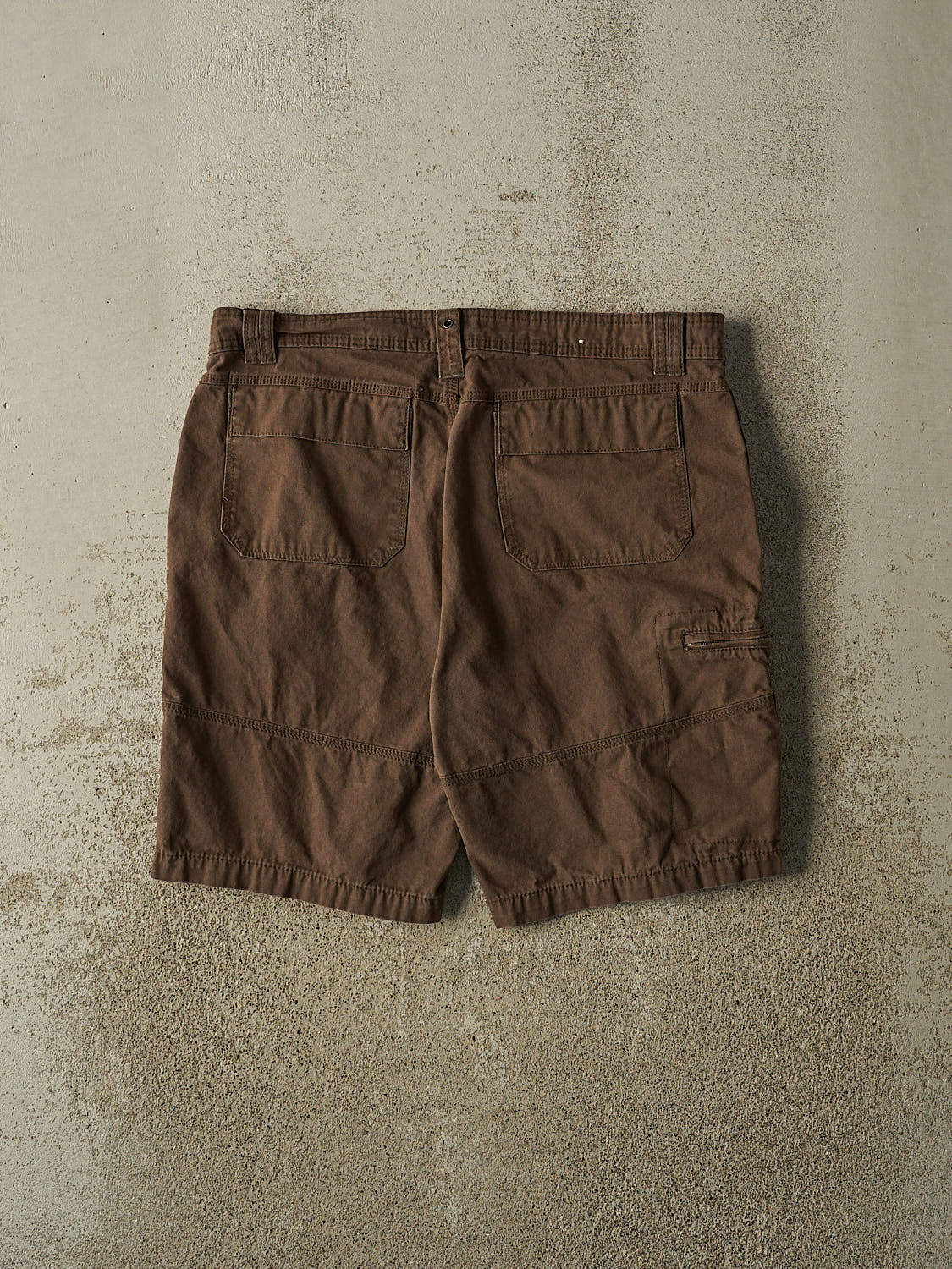 Vintage Y2K Brown Mountain River Cargo Shorts (36x9.5)