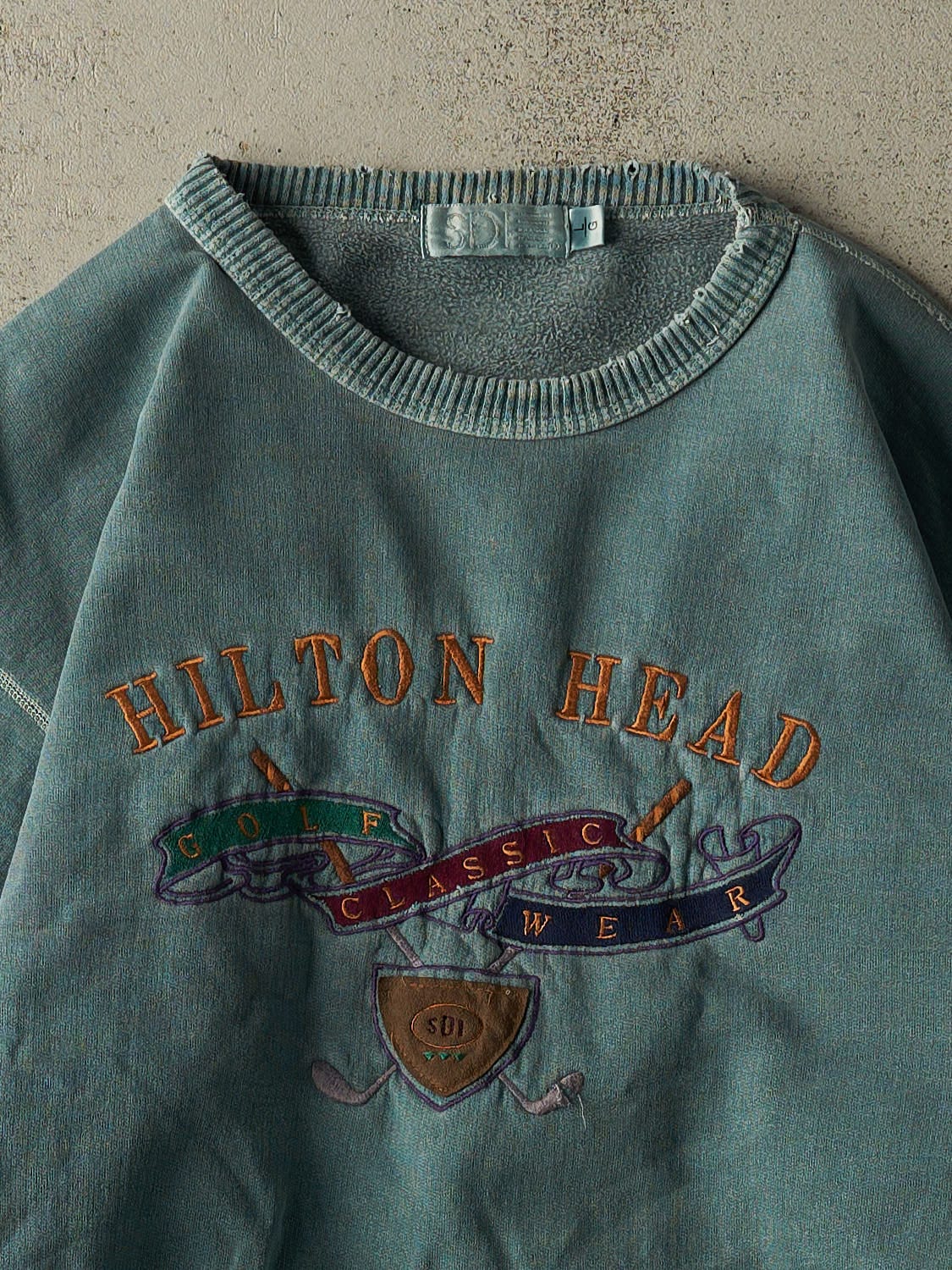 Vintage 90s Washed Green Hilton Head Golf Embroidered Crewneck (L/XL)