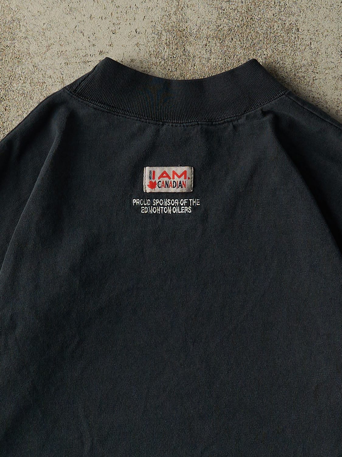 Vintage 90s Faded Black Edmonton Oilers Mock Neck Long Sleeve (L/XL)