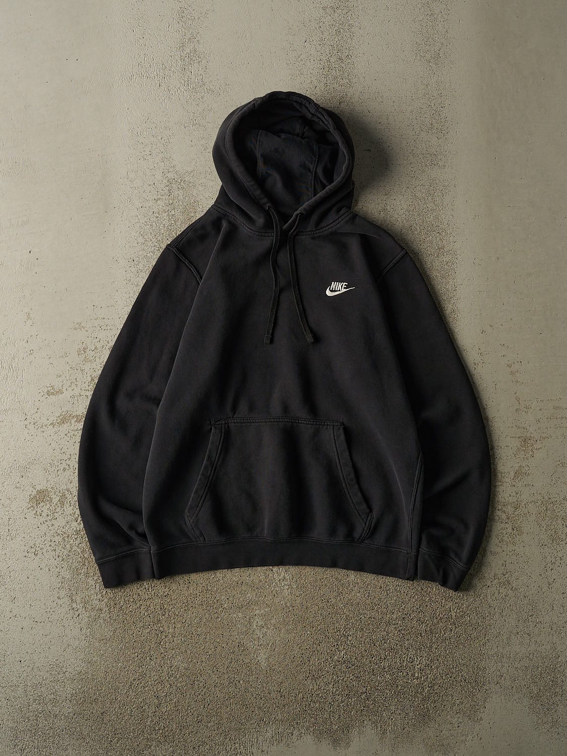 Vintage Y2K Black Nike Hoodie (M)