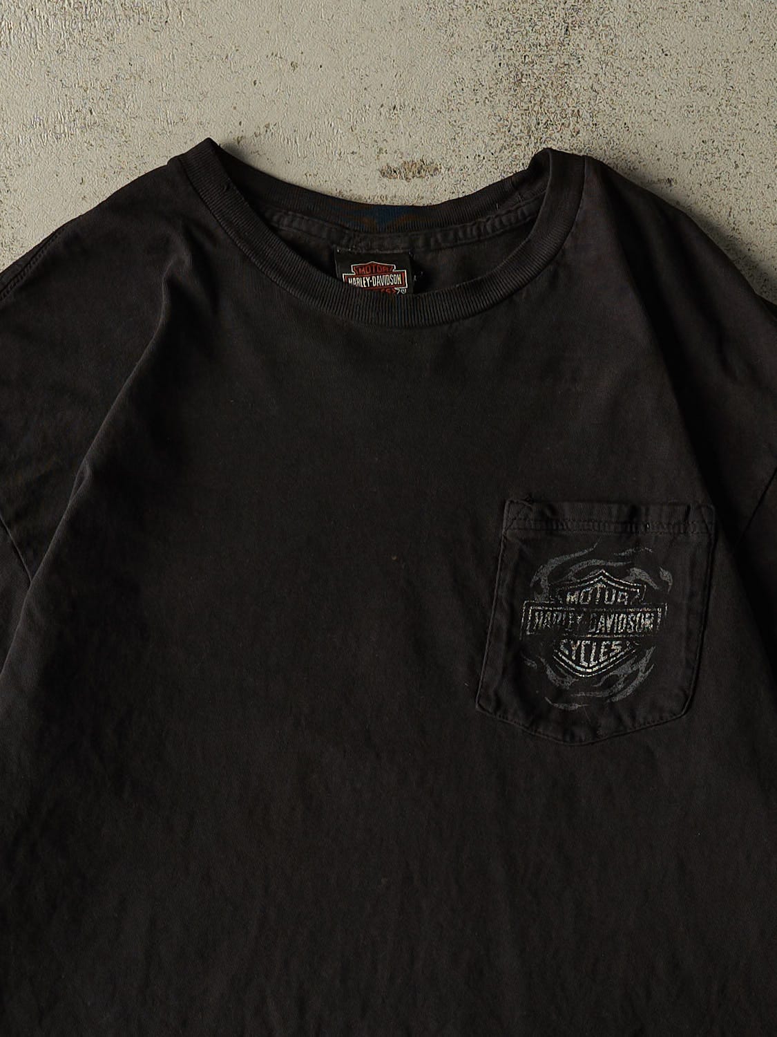 Vintage 16' Black Harley Davidson Alaska Pocket Tee (L/XL)