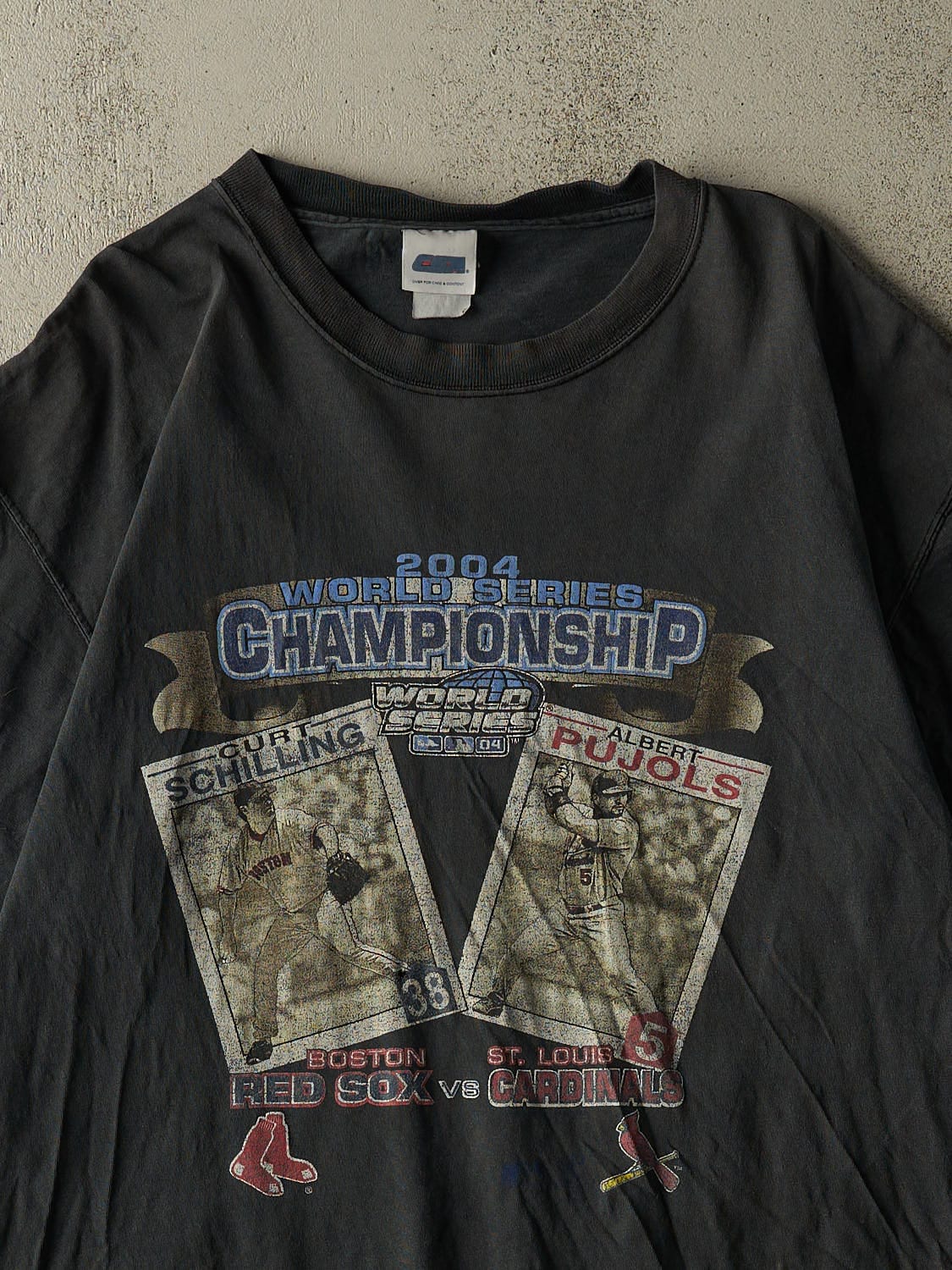 Vintage 04' Sun Faded Black World Series Boston Red Sox vs St. Louis Cardinals Tee (XL/XXL)
