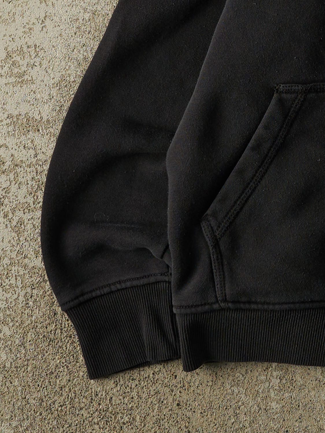 Vintage Y2K Black Carhartt Hoodie (M)