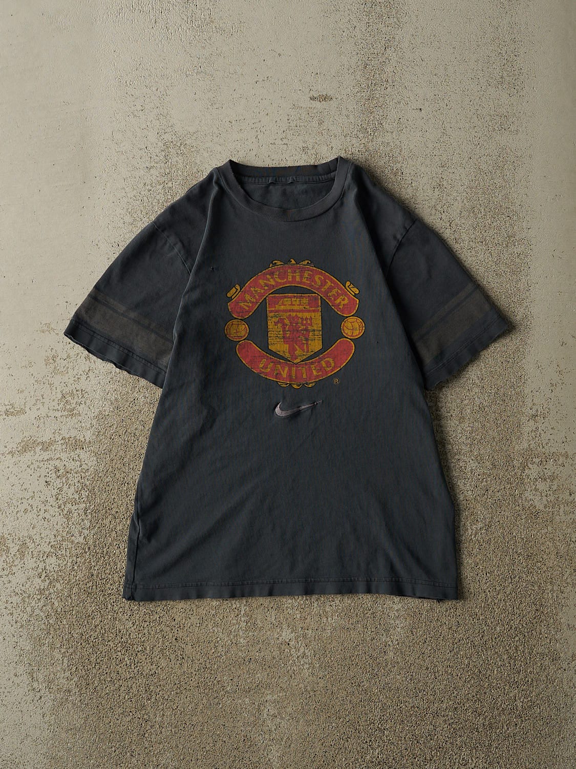 Vintage Y2K Sun Faded Navy Nike x Manchester United Tee (XS/S)