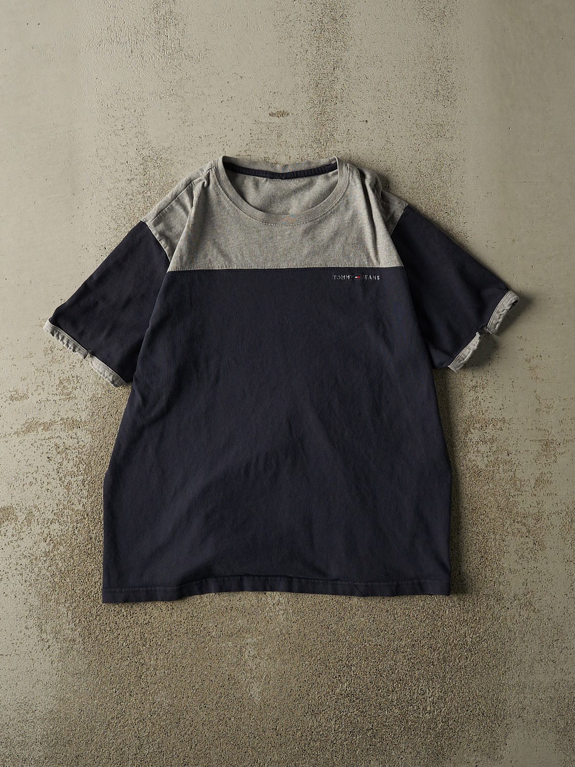 Vintage 90s Navy Blue Tommy Jeans Embroidered Tee (M/L)