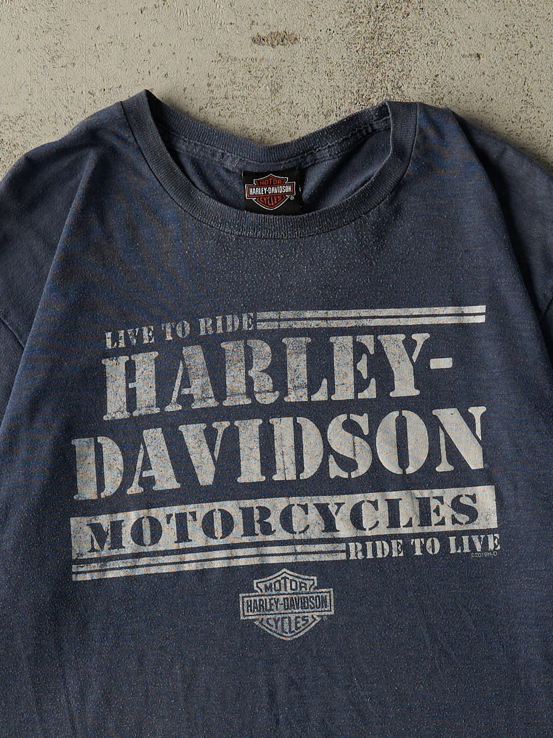 19' Navy Blue Harley Davidson Bend Oregon Tee (L/XL)