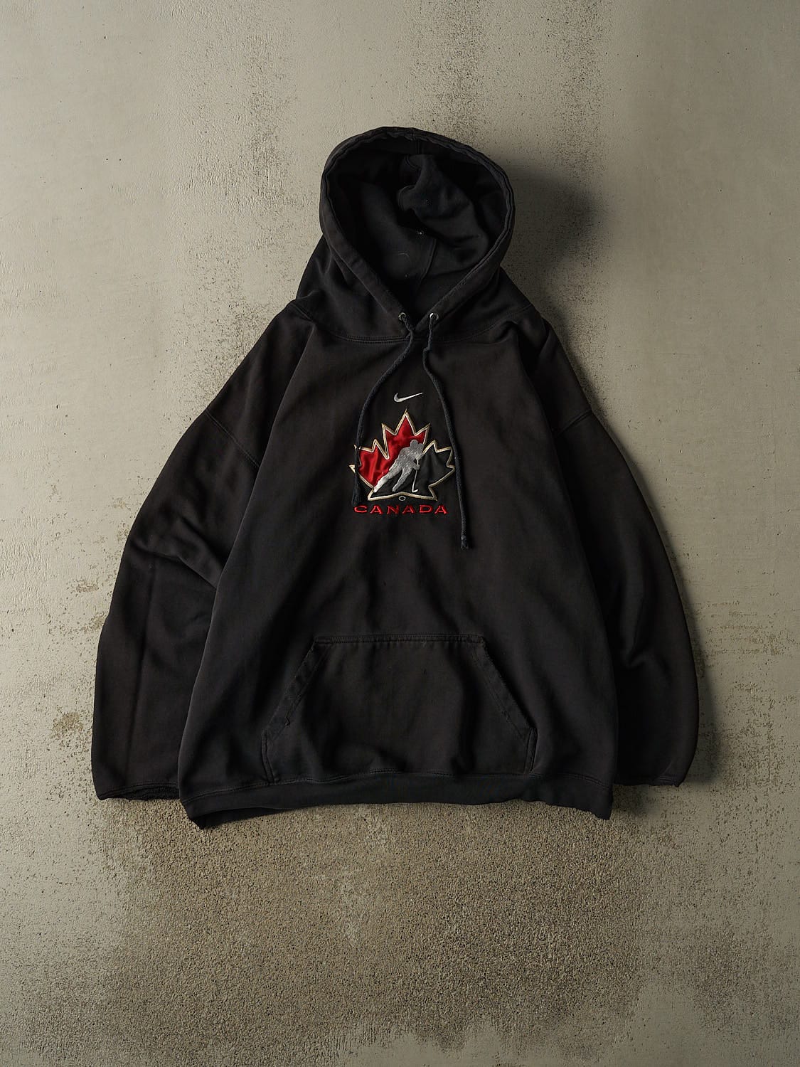 Vintage Y2K Black Nike Middle Swoosh Canada Hockey Hoodie (XL/XXL)