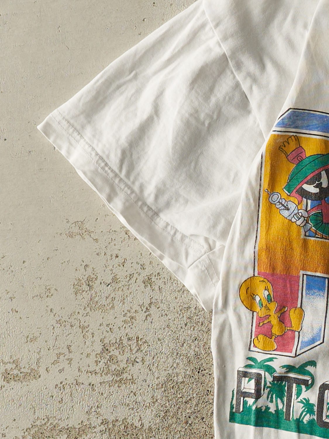 Vintage 90s White Puerto Vallarta Looney Tunes Bootleg Tee (S/M)