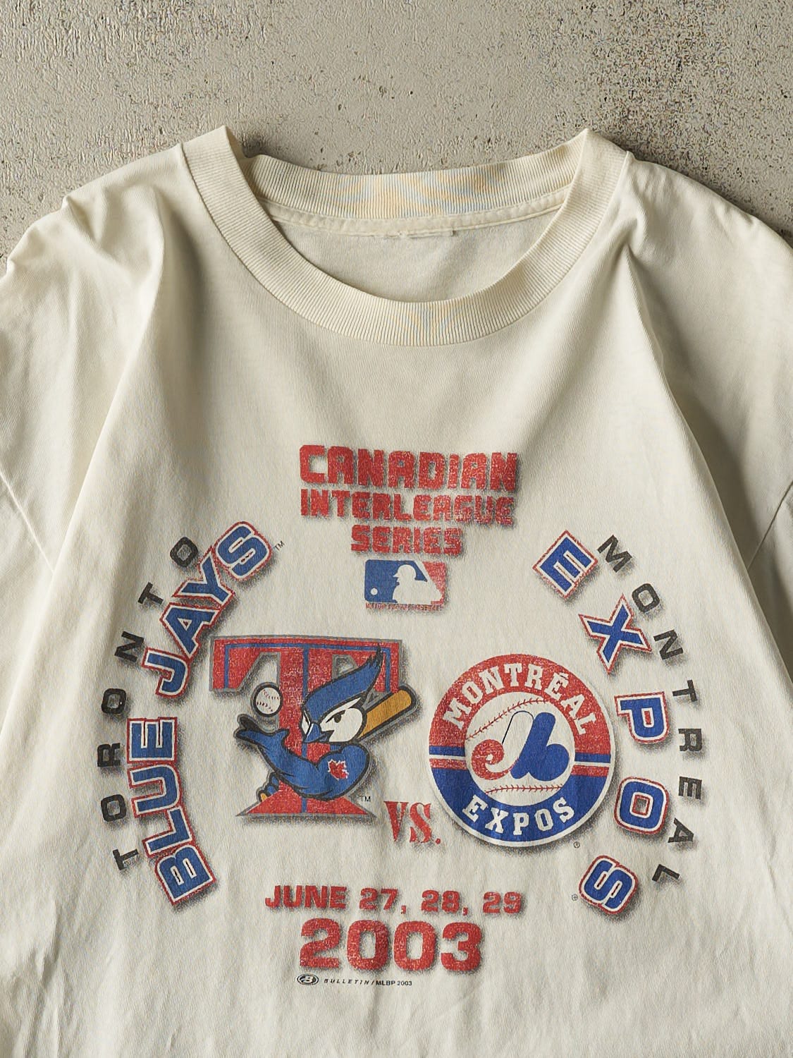 Vintage 03' White Toronto Blue Jays vs Montreal Expos Tee (M/L)