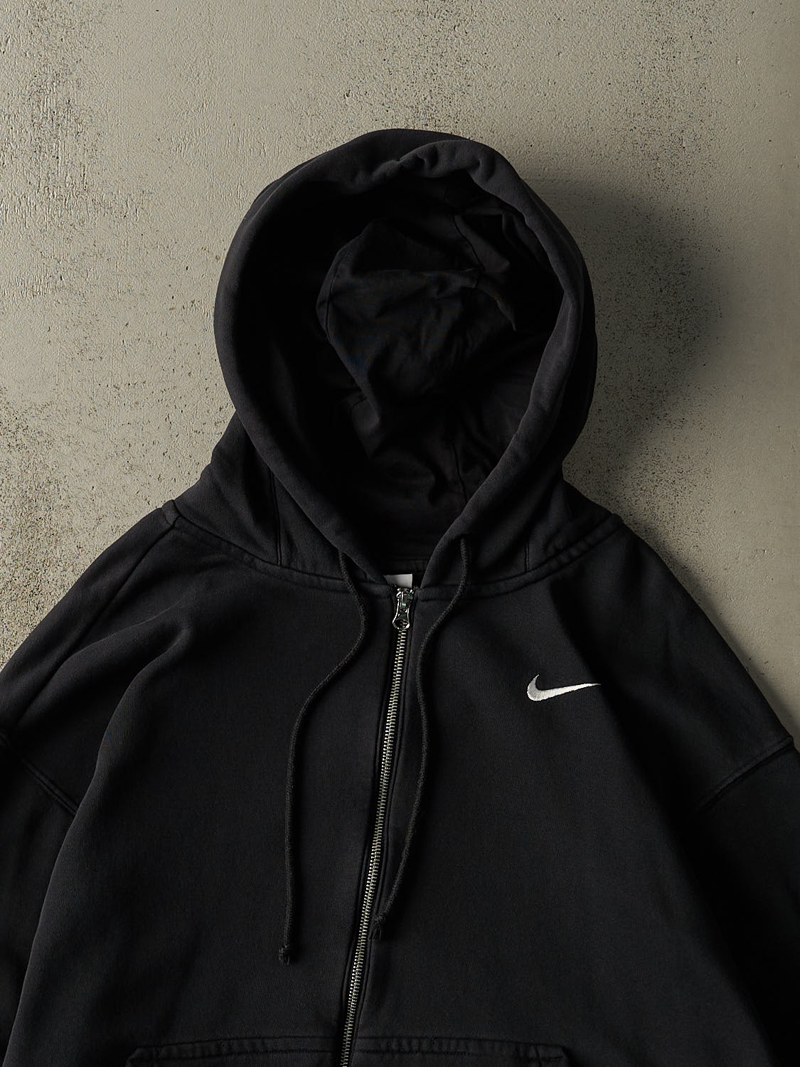 Vintage Y2K Black Nike Embroidered Zip Up Hoodie (L/XL)