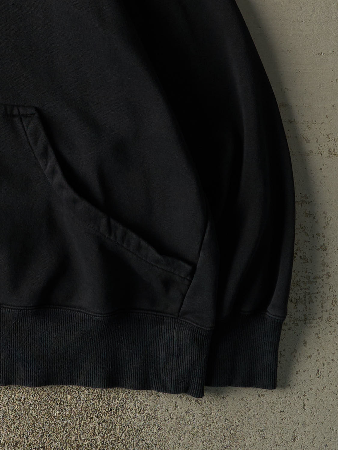 Vintage Y2K Black Nike Embroidered Zip Up Hoodie (L/XL)