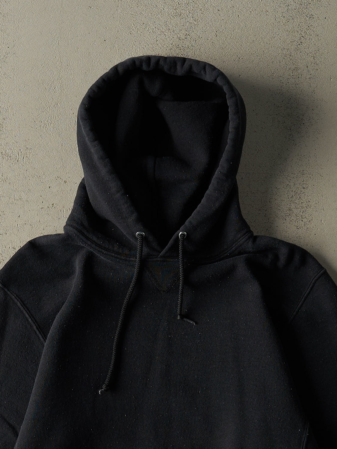 Vintage Y2K Black Russell Athletic Blank Hoodie (S/M)