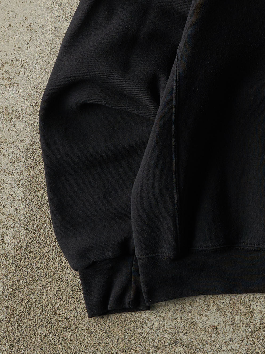 Vintage Y2K Black Russell Athletic Blank Crewneck (M)