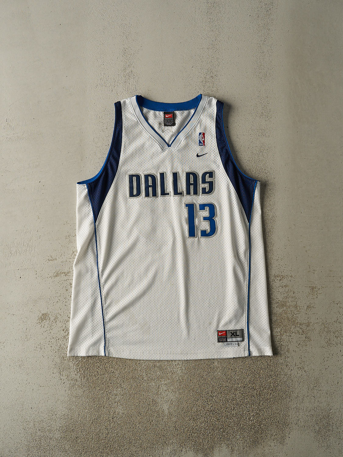 Vintage Y2K White Dallas Mavericks Steve Nash Basketball Jersey (XXL)