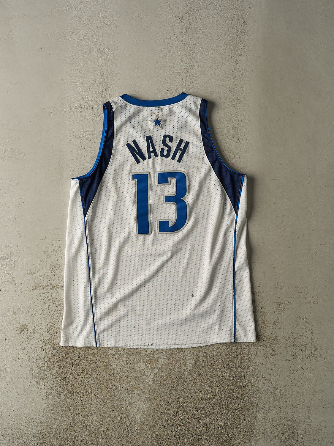 Vintage Y2K White Dallas Mavericks Steve Nash Basketball Jersey (XXL)