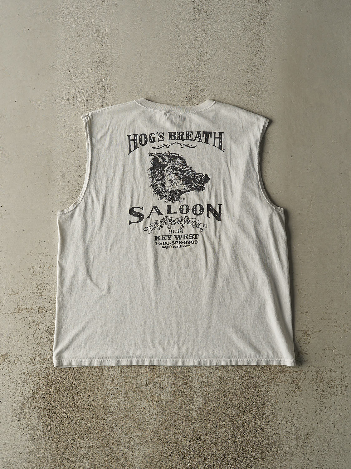 Vintage Y2K White Hogs Breath Saloon Cut Off Tee (XL/XXL)