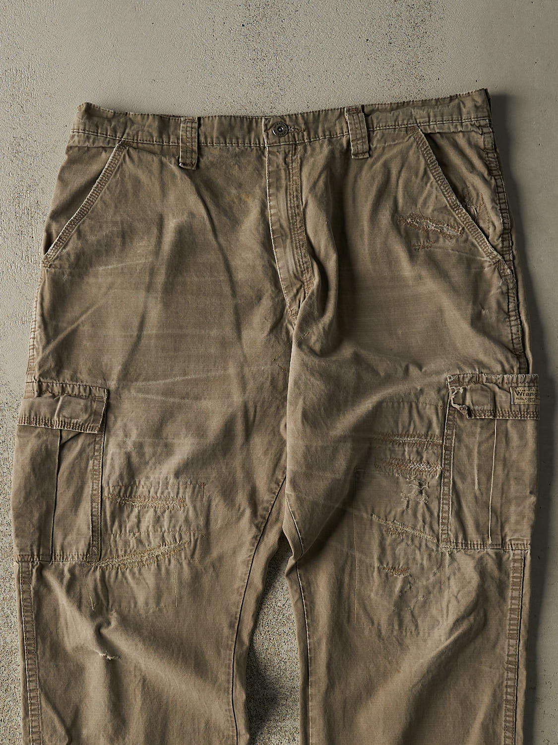 Vintage 90s Beige Wrangler Cargo Pants (36x31.5)
