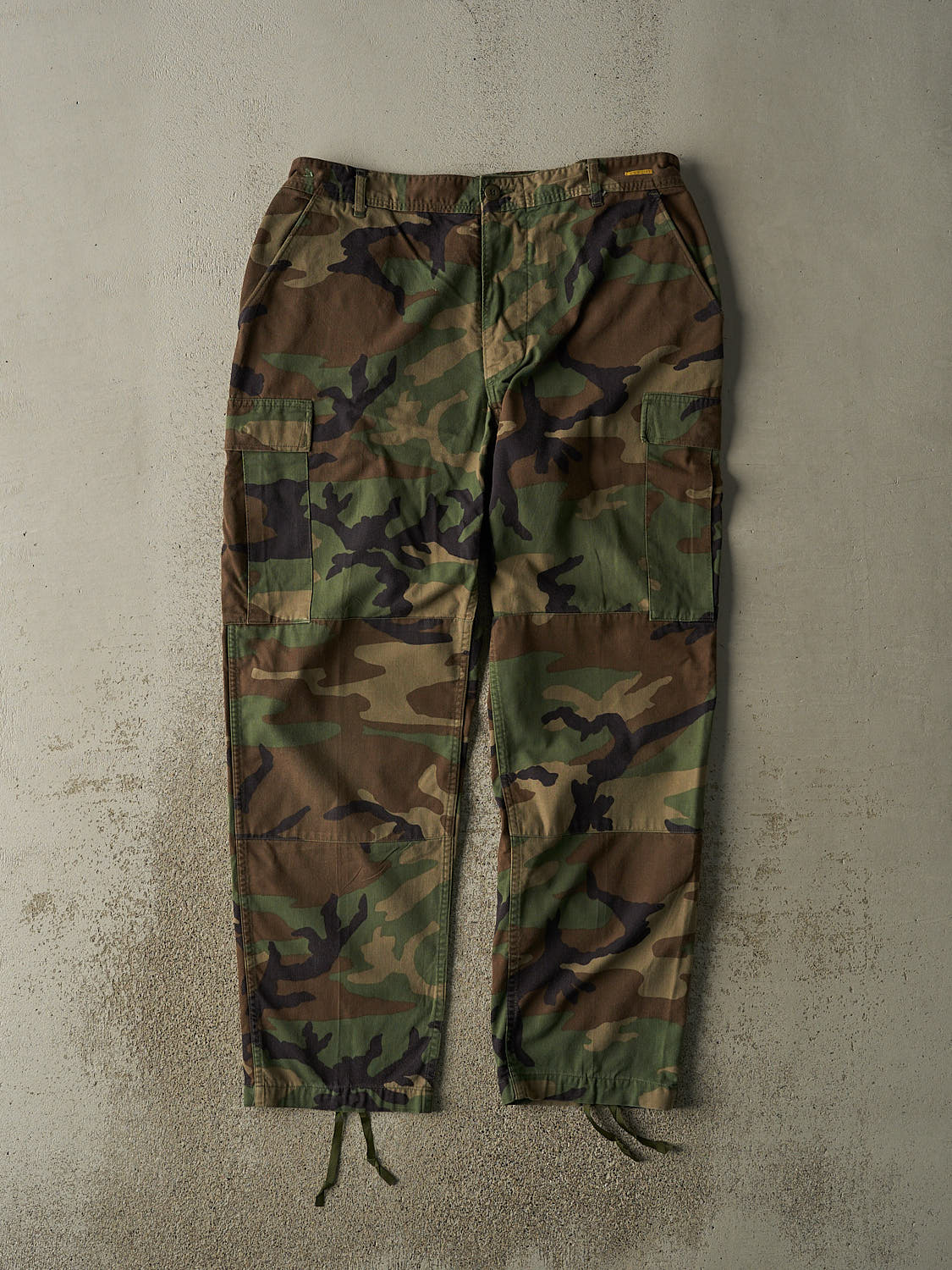 Vintage 90s Woodland Camo Military Cargo Pants (35x31.5)