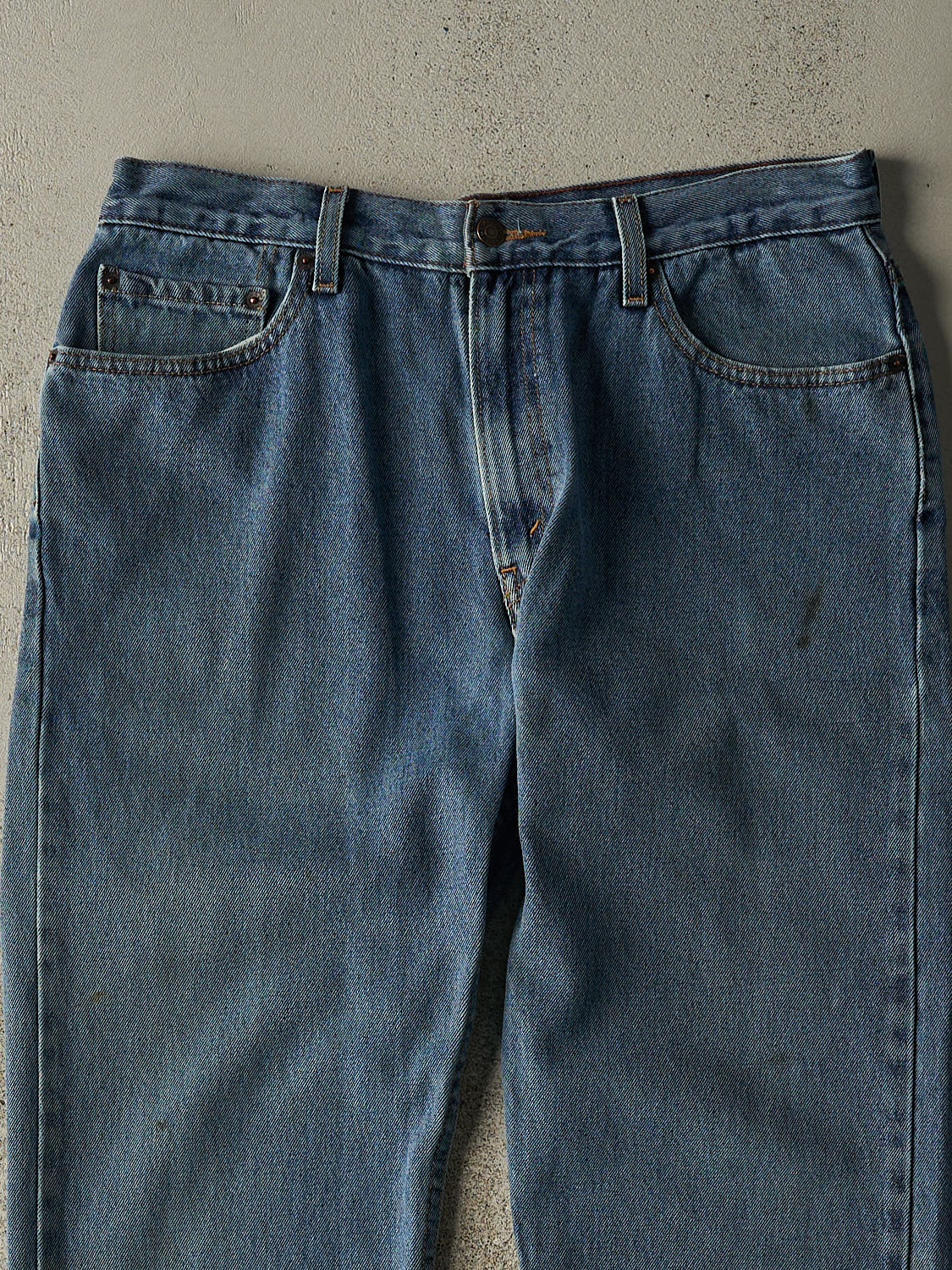 Vintage Y2K Mid Wash Levi's Signature Jeans (34x29)