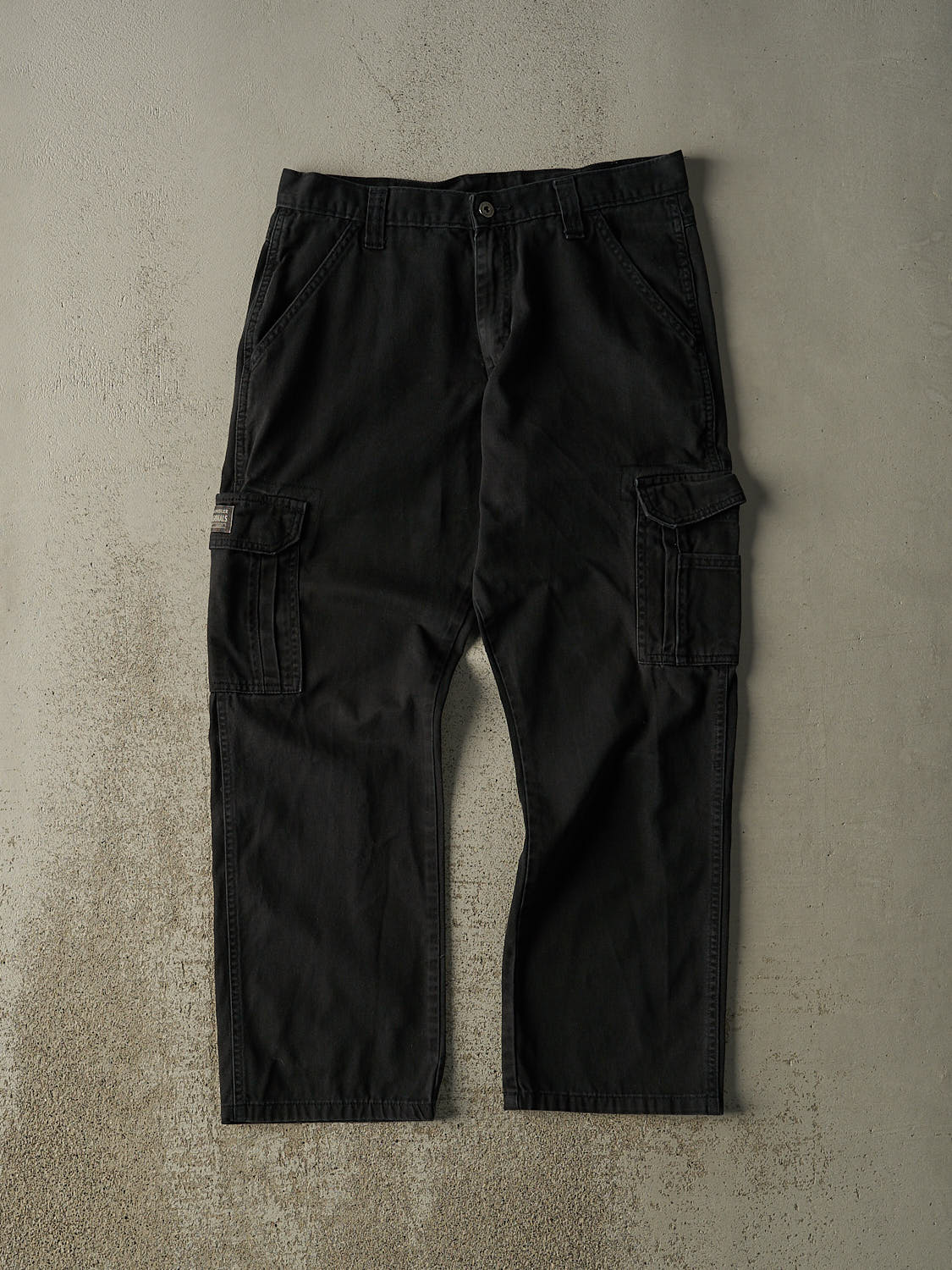 Vintage Y2K Black Wrangler Cargo Pants (32x29)