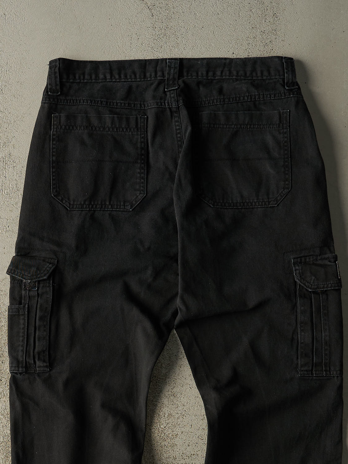 Vintage Y2K Black Wrangler Cargo Pants (32x29)