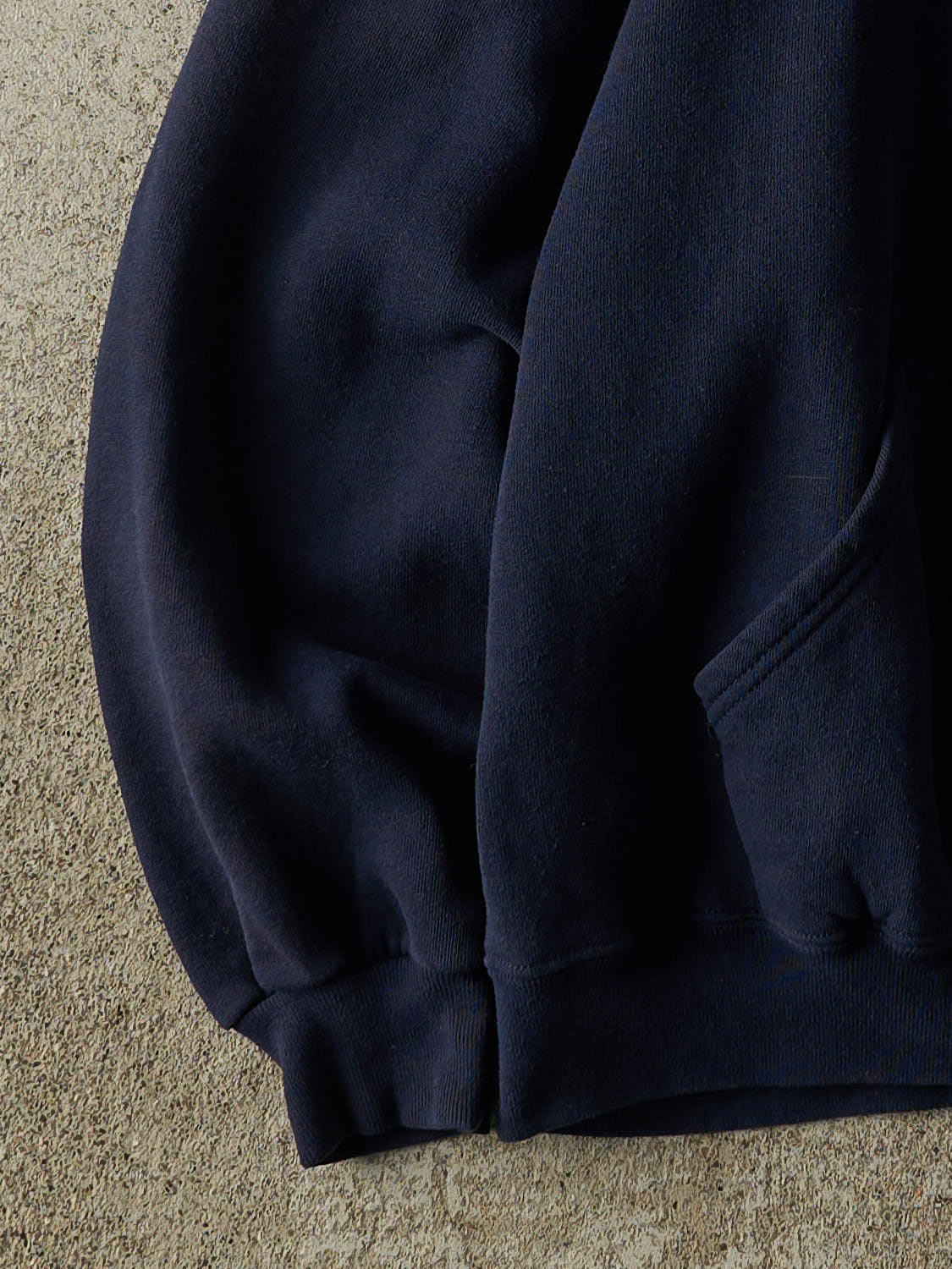 Vintage 90s Navy Blue Notre Dame Embroidered Russell Athletic Hoodie (L)