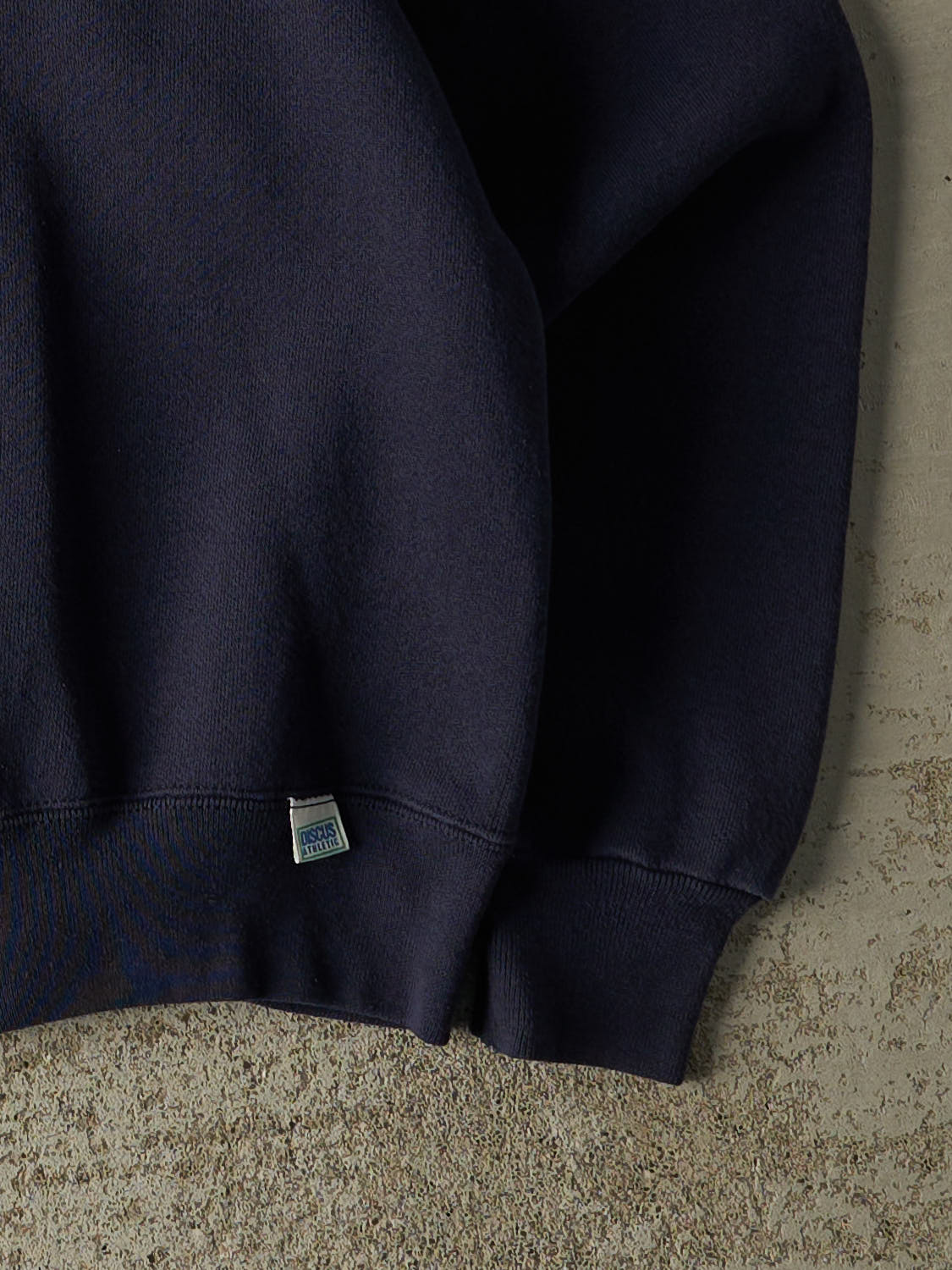 Vintage 90s Navy Blue Discus Athletic Blank Crewneck (S/M)
